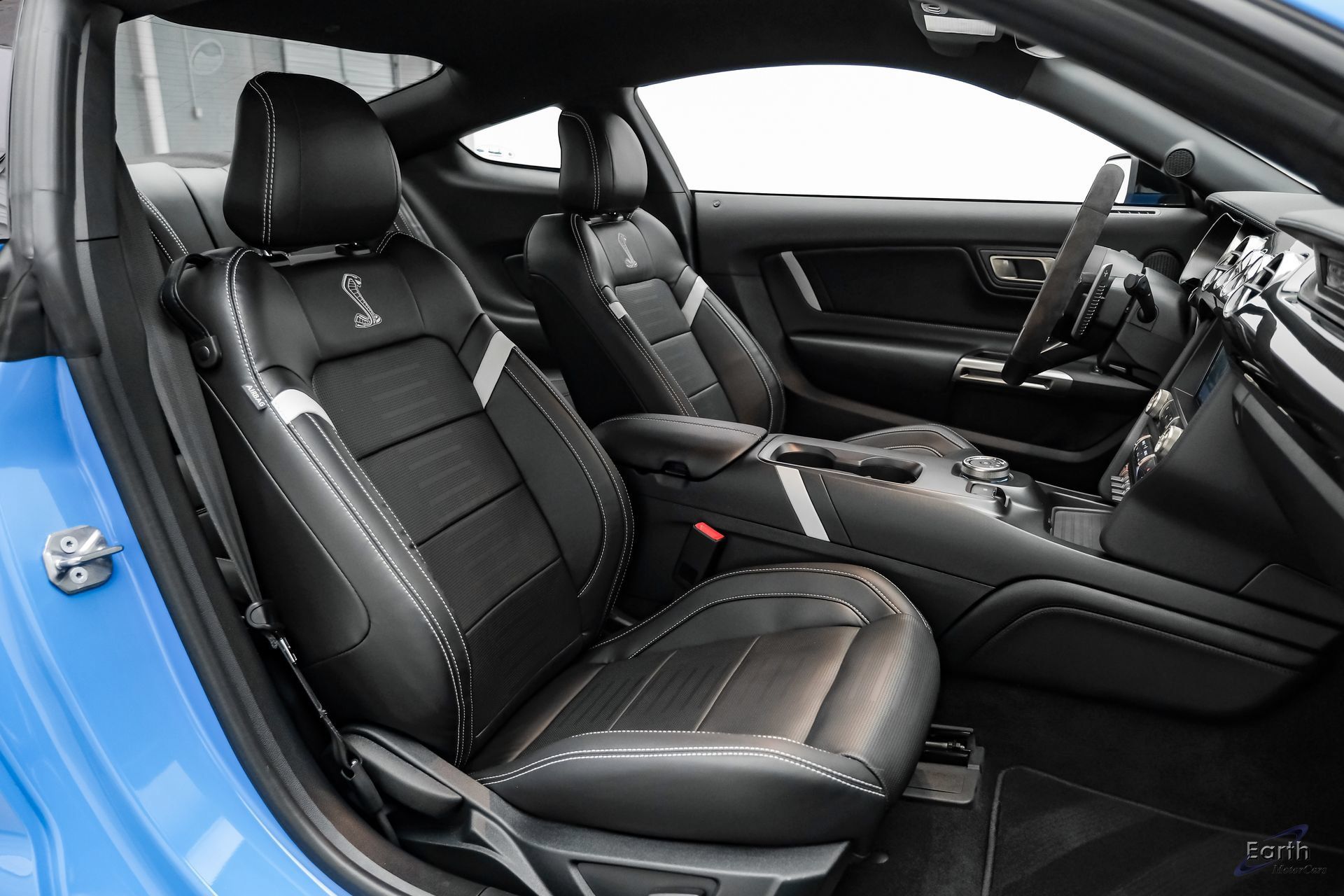 Used 2022 Ford Mustang Shelby GT500 w/ Technology Package RWD image 52
