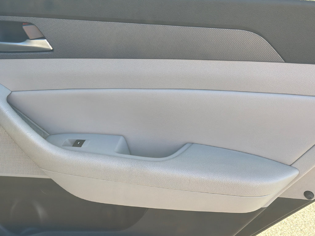 Used 2018 Hyundai Sonata SEL FWD image 16