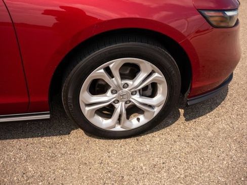 Used 2025 Honda Accord LX image 9