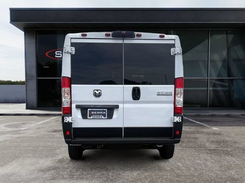 Used 2025 RAM ProMaster 2500 w/ U-Haul Equipment Group FWD image 4