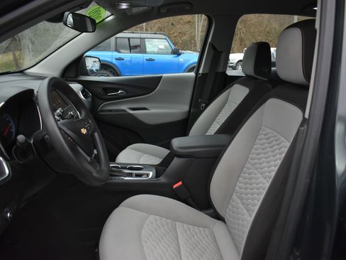Used 2020 Chevrolet Equinox LS image 12