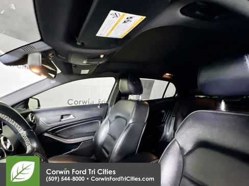 Used 2016 Mercedes-Benz GLA 250 4MATIC image 26