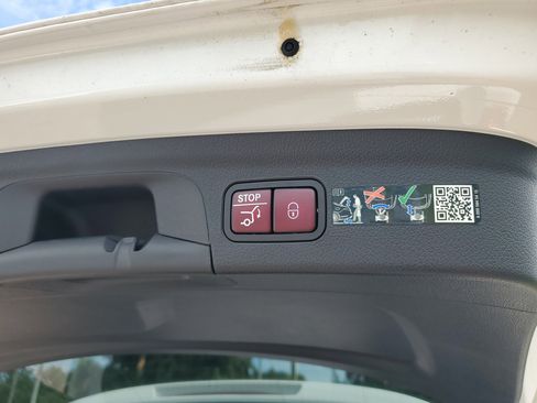 Certified 2025 Mercedes-Benz GLE 63 AMG S image 10