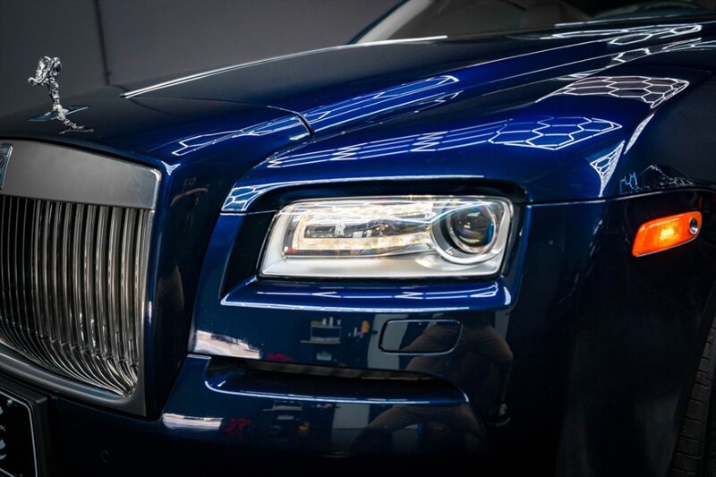 Used 2015 Rolls-Royce Wraith RWD image 8