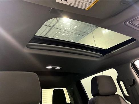 Used 2020 Chevrolet Silverado 1500 LT Trail Boss image 29