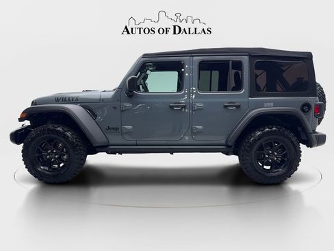Used 2024 Jeep Wrangler Willys image 5
