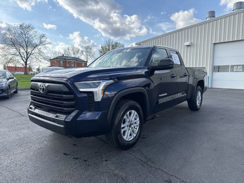 Used 2022 Toyota Tundra SR5 w/ SR5 Premium Package AWD/4WD image 3