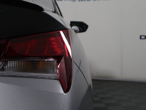 Used 2025 Hyundai Elantra Sport FWD image 6