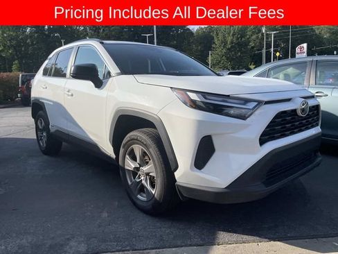 Used 2025 Toyota RAV4 LE AWD/4WD image 12