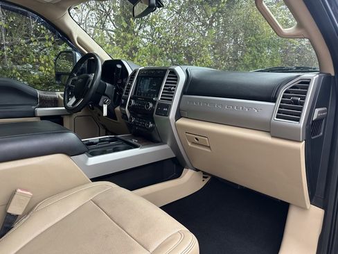 Used 2017 Ford F350 Lariat w/ Lariat Value Package image 12