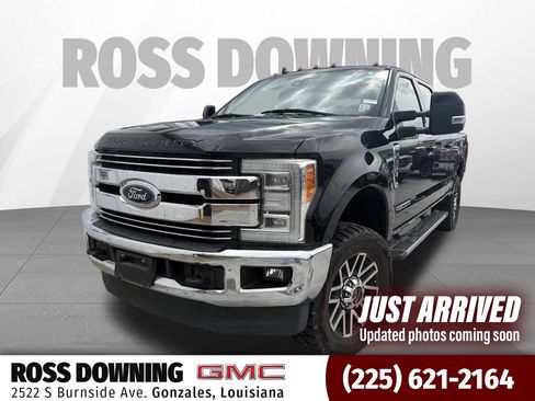 Used 2019 Ford F250 Lariat w/ Lariat Ultimate Package AWD/4WD image 1