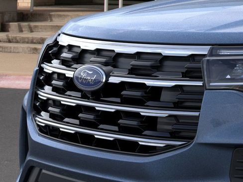 New 2025 Ford Explorer Active image 19