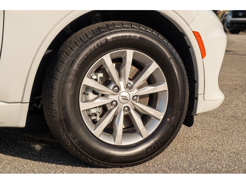 Used 2025 Dodge Durango GT RWD image 10