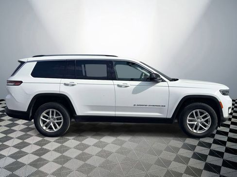 Used 2023 Jeep Grand Cherokee L Laredo AWD/4WD image 6