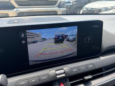 Used 2025 Kia K4 FWD image 22