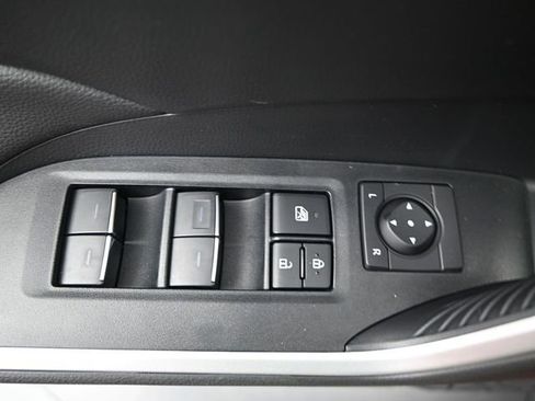 Used 2025 Toyota RAV4 XLE w/ Convenience Package image 10