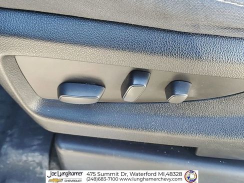 Used 2018 Chevrolet Silverado 1500 LT w/ All Star Edition image 33