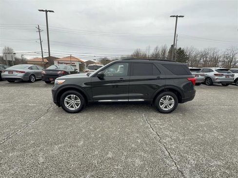 Certified 2023 Ford Explorer XLT w/ Equipment Group 202A image 2
