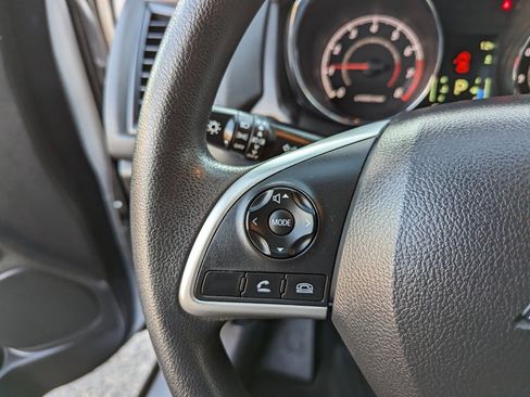 Used 2018 Mitsubishi Outlander Sport ES image 12