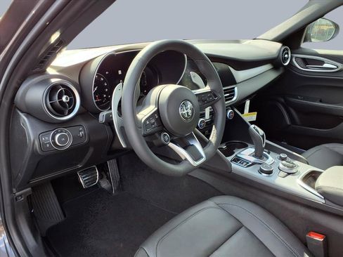 New 2025 Alfa Romeo Giulia image 8