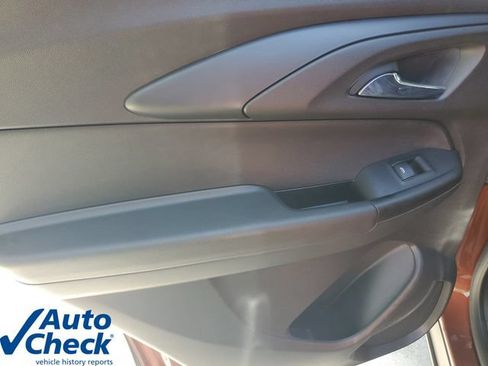 Used 2021 Chevrolet TrailBlazer LT w/ Convenience Package FWD image 14