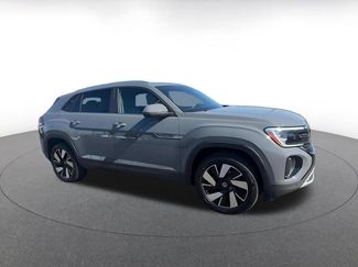 Used 2026 Volkswagen Atlas Cross Sport SE AWD/4WD video 2