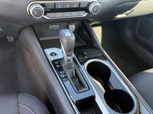 Used 2024 Nissan Altima 2.5 SV FWD image 21