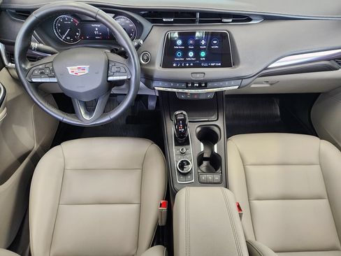 Used 2023 Cadillac XT4 Luxury w/ Cold Weather Package FWD image 26