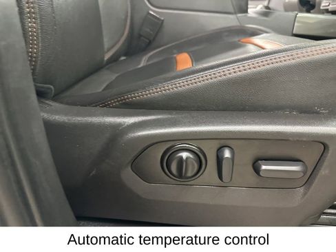 Used 2022 GMC Sierra 1500 AT4 w/ AT4 Preferred Package image 21