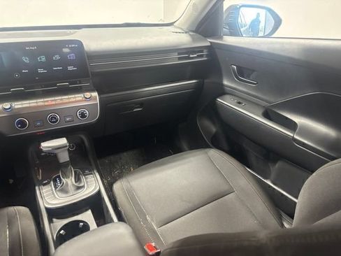 Used 2025 Hyundai Kona SE FWD image 20