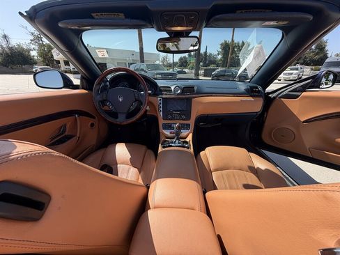 Used 2012 Maserati GranTurismo Convertible RWD image 18