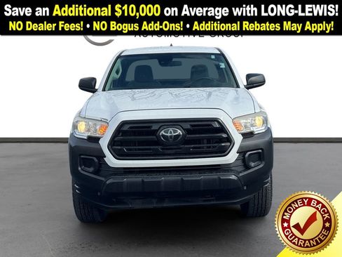 Used 2018 Toyota Tacoma SR image 12