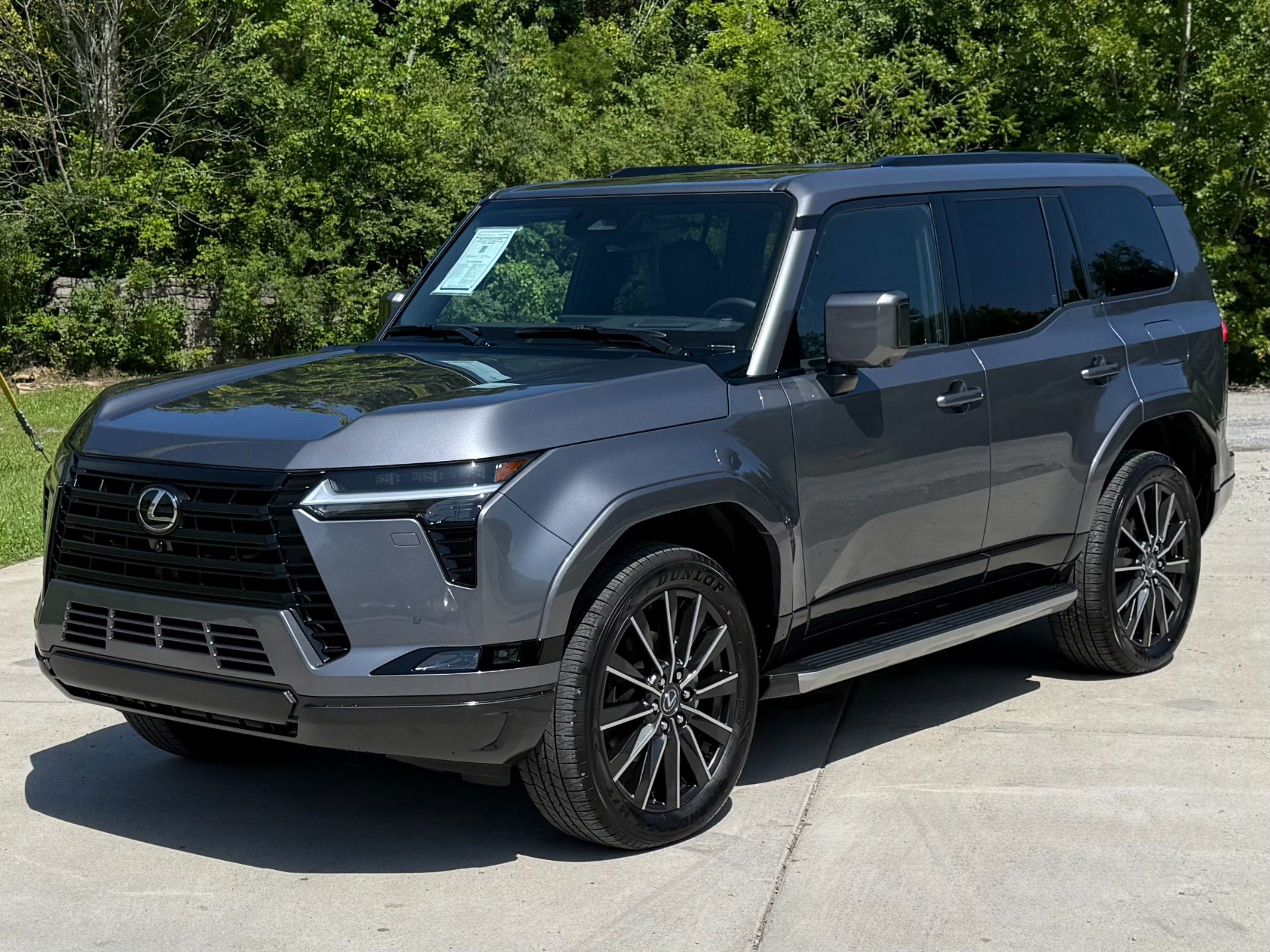 Used 2026 Lexus GX 550 w/ Accessory Package (2T) AWD/4WD image 2