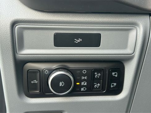 New 2026 Ford F150 XLT w/ Equipment Group 302A MID AWD/4WD image 19