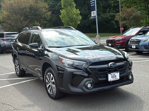 Certified 2025 Subaru Outback Premium AWD/4WD image 3
