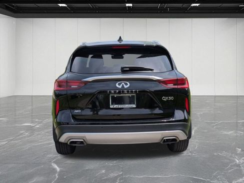 Used 2024 INFINITI QX50 Luxe AWD/4WD image 4