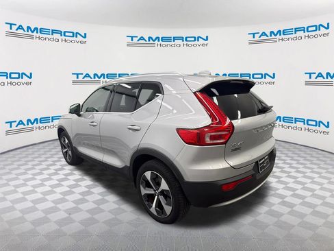Used 2023 Volvo XC40 B5 Ultimate AWD/4WD image 3