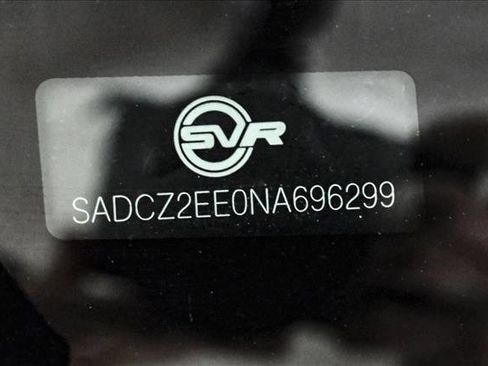 Used 2022 Jaguar F-PACE SVR image 26