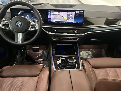 Used 2026 BMW X5 xDrive40i w/ M Sport Package AWD/4WD image 15