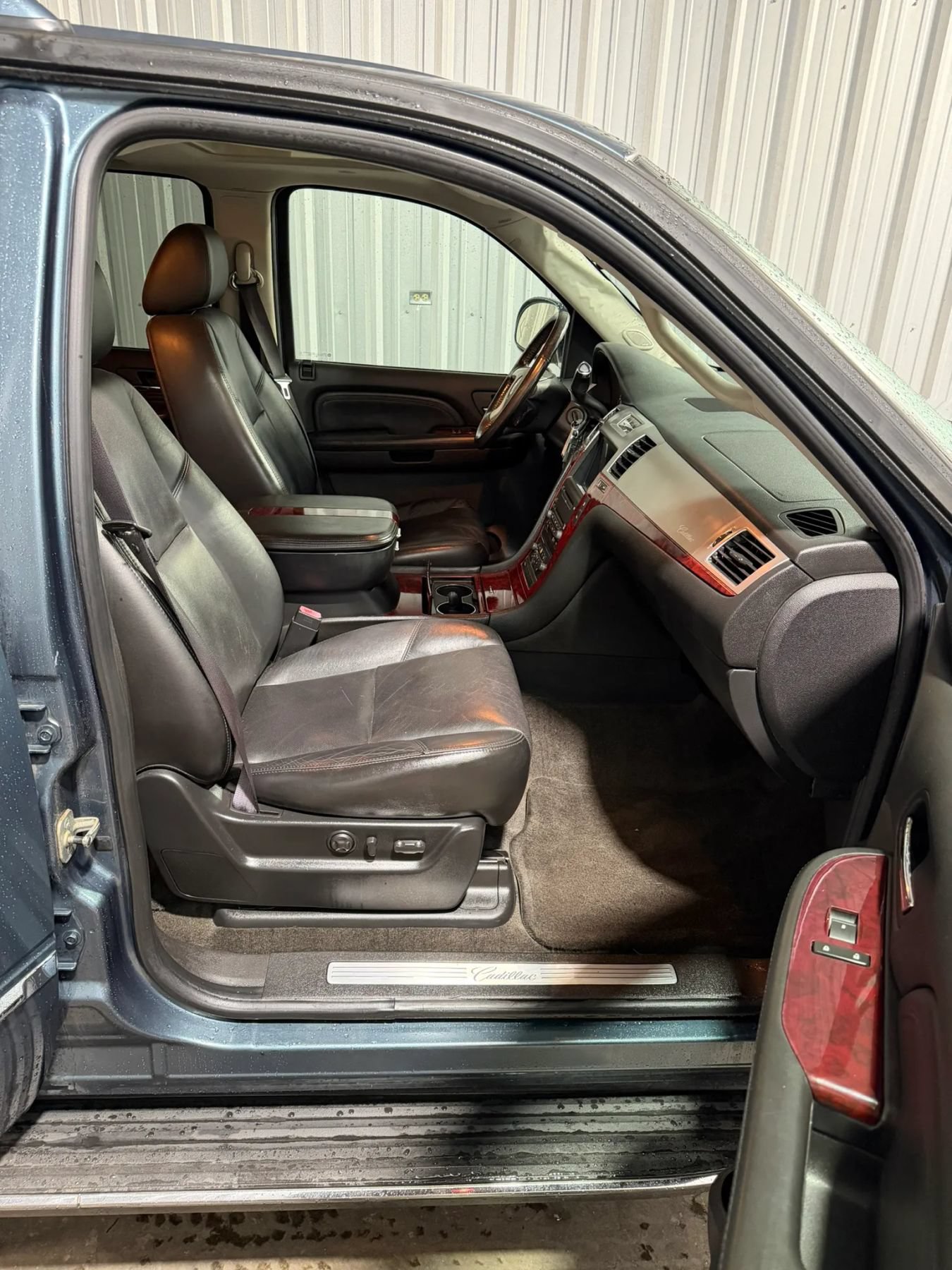 Used 2009 Cadillac Escalade 2WD image 22