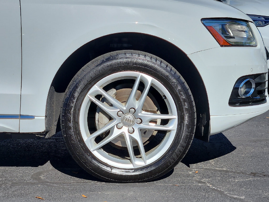 Used 2016 Audi Q5 2.0T Premium Plus w/ Technology Package AWD/4WD image 14