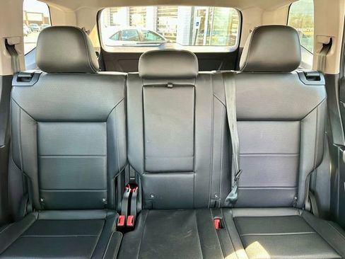 Used 2021 Volkswagen Atlas SE image 19