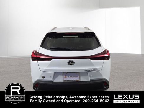 New 2026 Lexus UX 300h AWD image 8