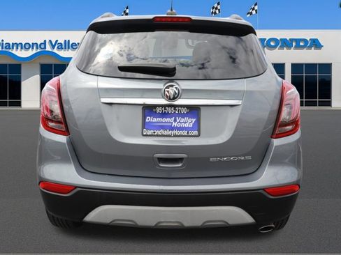 Used 2020 Buick Encore Preferred FWD image 5