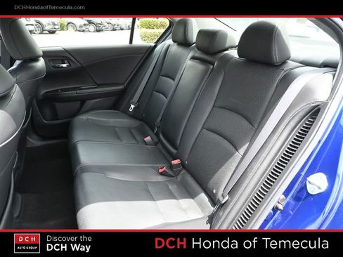 Used 2017 Honda Accord Touring image 19
