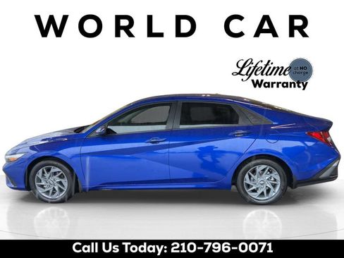 Used 2024 Hyundai Elantra SEL FWD image 4