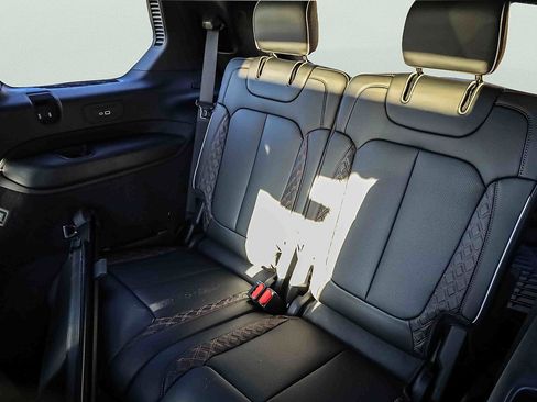 Used 2023 Jeep Grand Cherokee L Summit AWD/4WD image 22