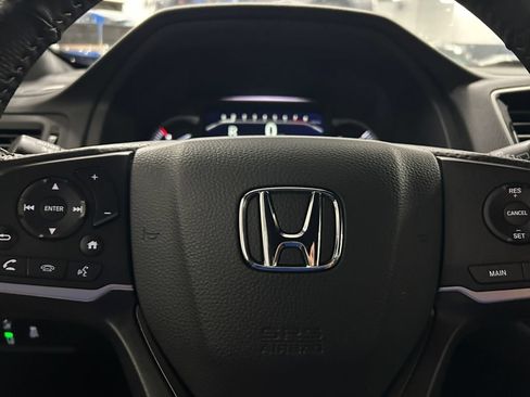 Used 2025 Honda Passport EX-L image 24