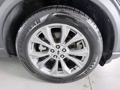Used 2022 Ford Explorer Limited w/ Equipment Group 301A RWD image 4