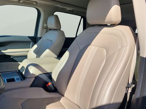 Used 2024 Ford Expedition Max Limited image 26